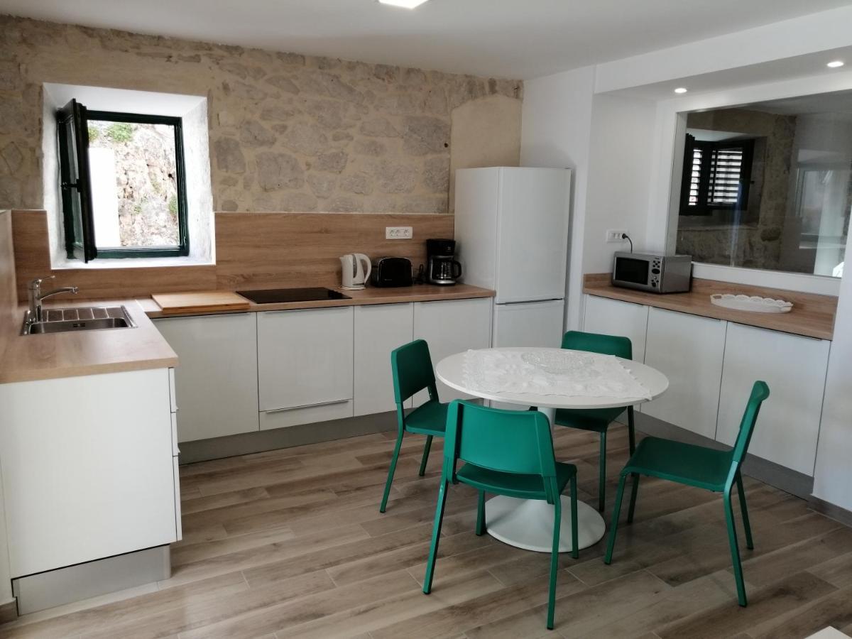 Steinhaus Dalmatien Appartement *